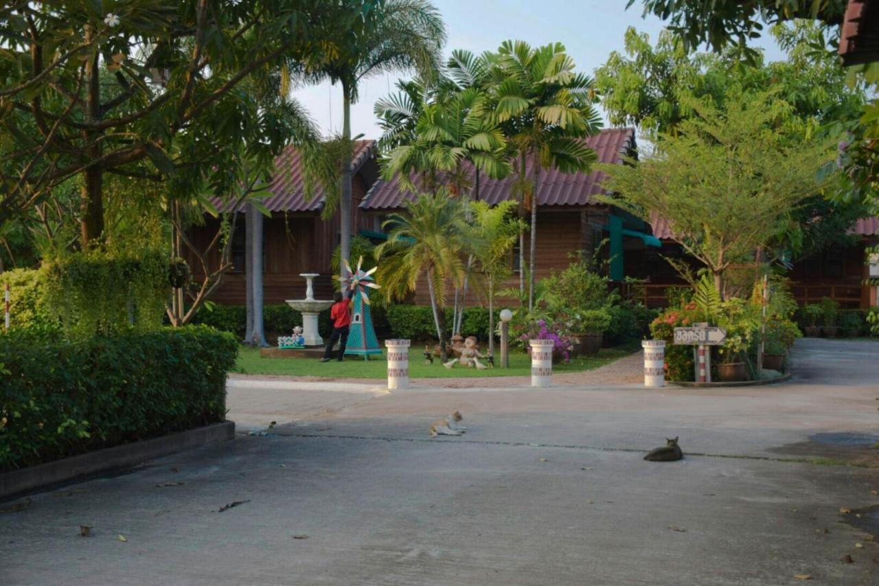Mg Guesthouse Sukhothai Buitenkant foto