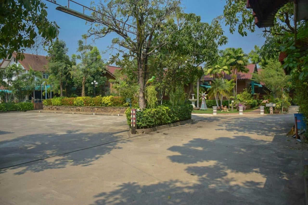 Mg Guesthouse Sukhothai Buitenkant foto