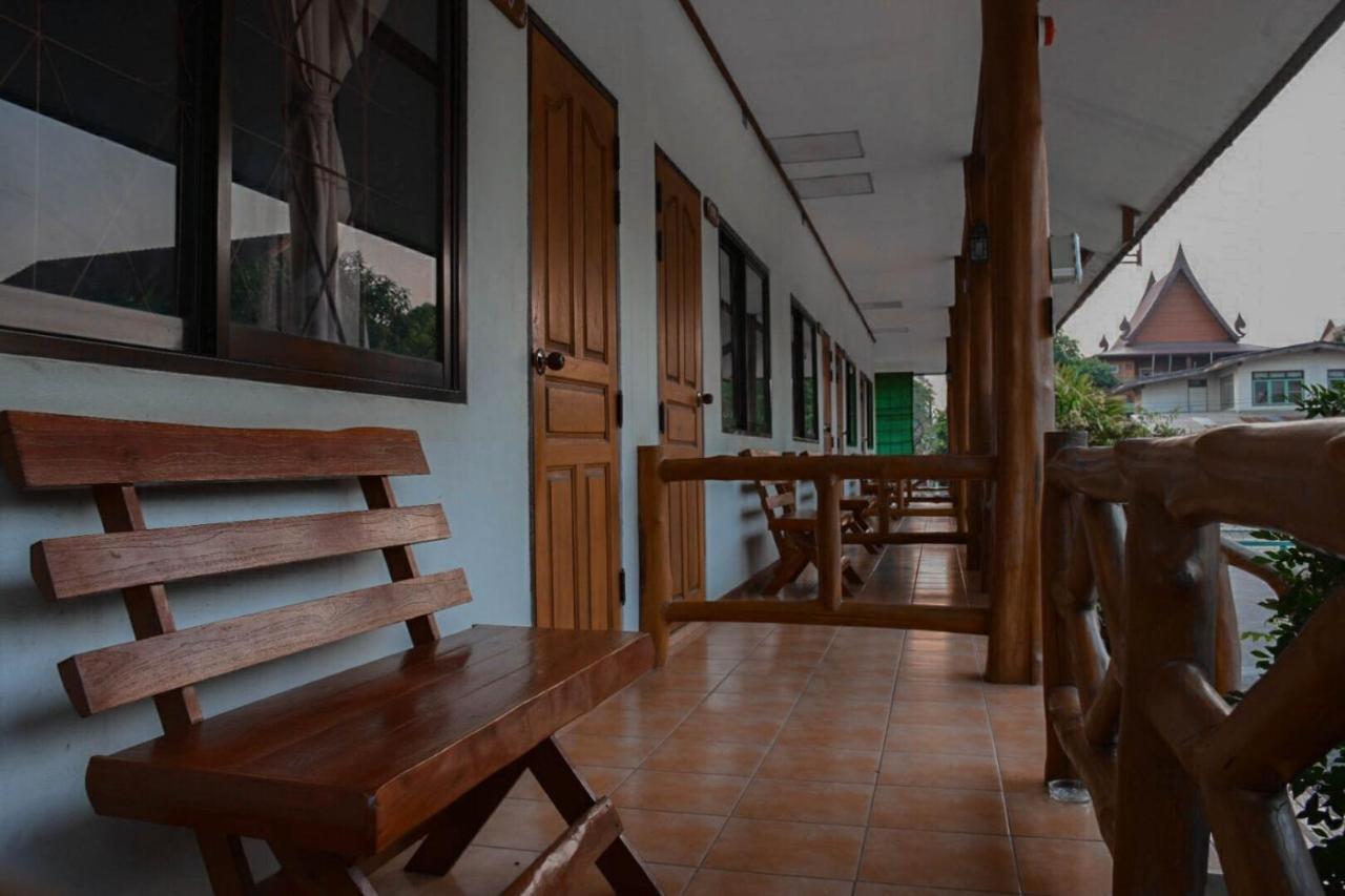 Mg Guesthouse Sukhothai Buitenkant foto