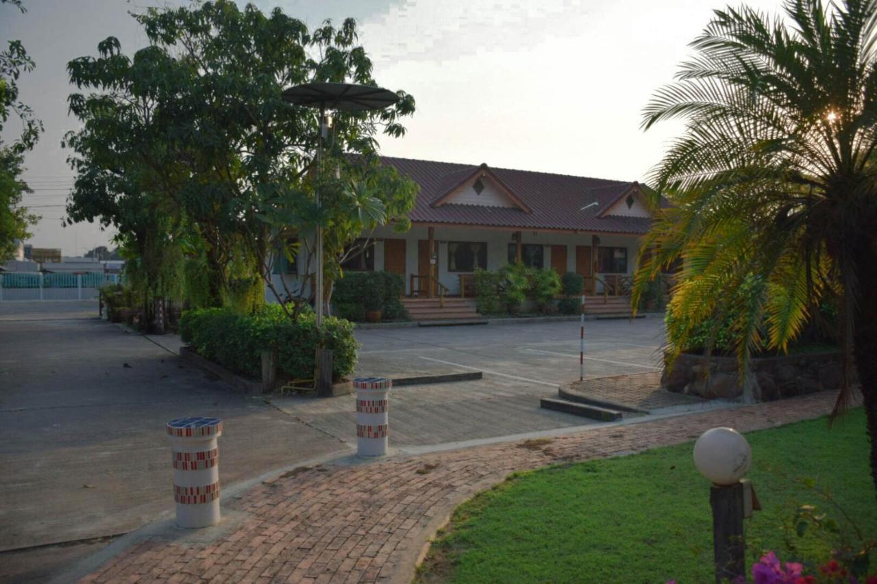 Mg Guesthouse Sukhothai Buitenkant foto